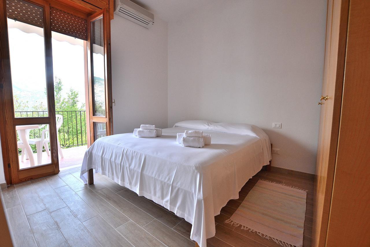 Residenza Candor With Pool มัลเชซิเน ภายนอก รูปภาพ