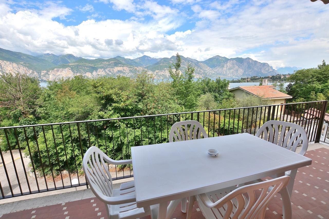 Residenza Candor With Pool มัลเชซิเน ภายนอก รูปภาพ